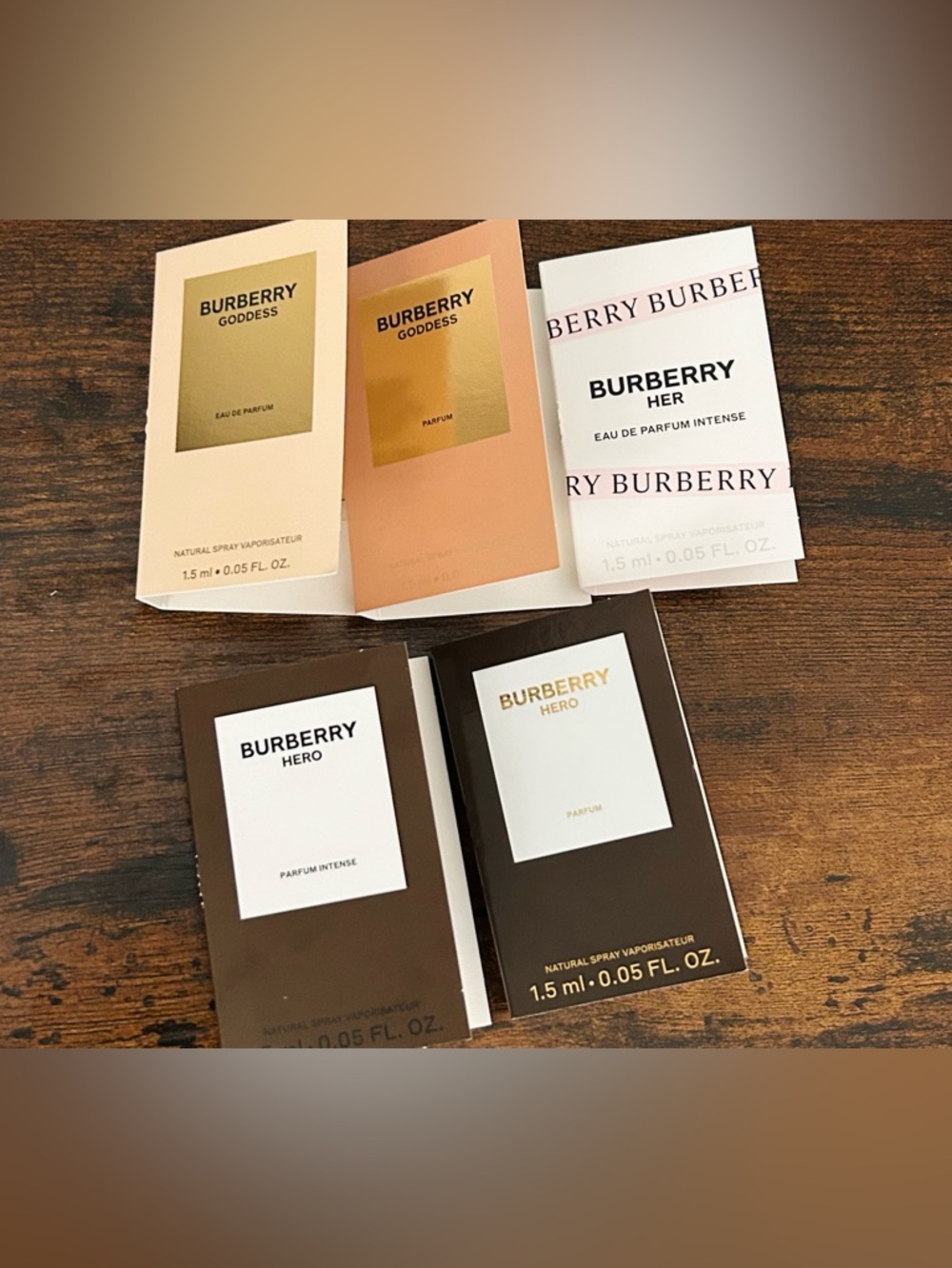 5pc assorted Burberry Parfum samples bundle